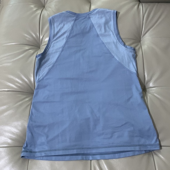 Sofibella Sleeveless Women's Tennis top - Picture 6 of 10